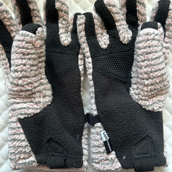 The North Face Kids Mittens - Black and Pink - Picture 1 of 2